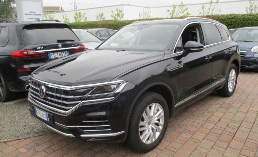 2019 Volkswagen Touareg 3.0 V6 TDI SCR 170kW Advanced